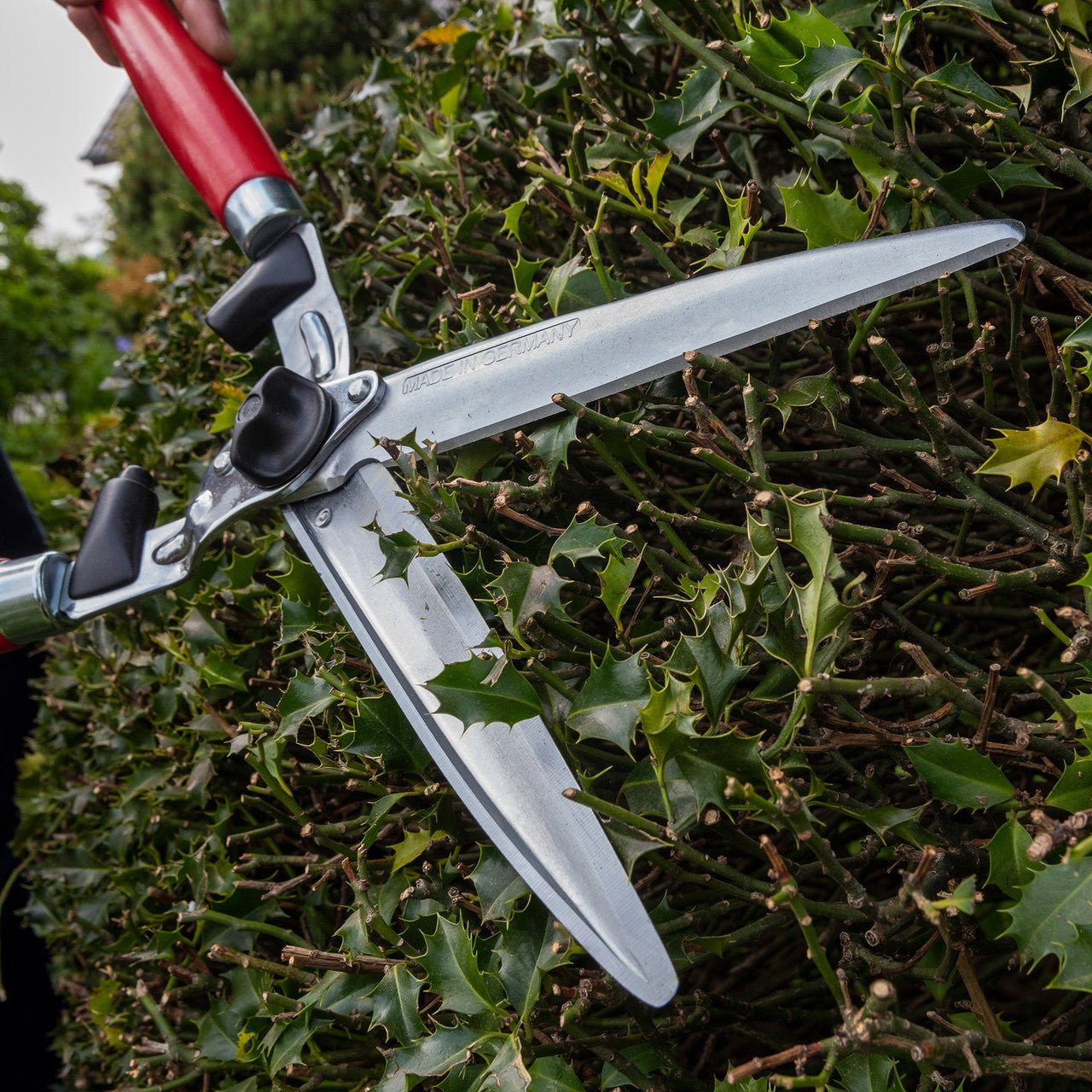Berger Hedge Shear with Straight Blades, Wood Handle, 24" - BG4490 - KC Tool