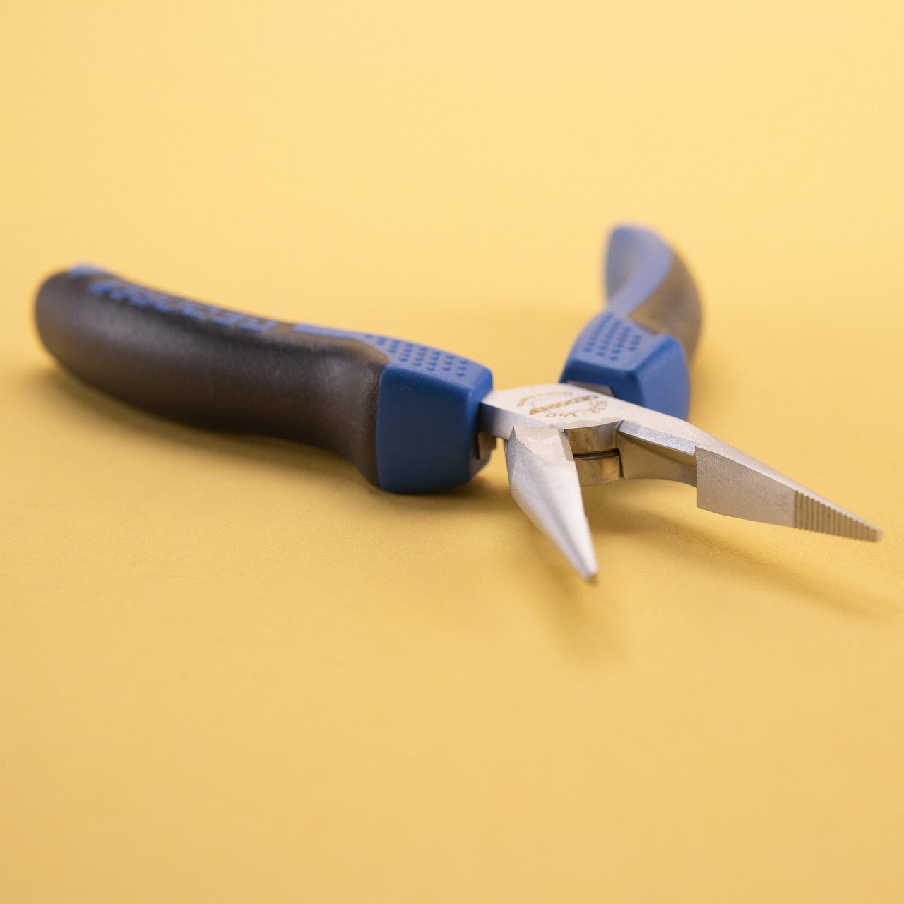 Gedore 8132 - 140 JC Telephone pliers 140 mm - GR6718860 - KC Tool