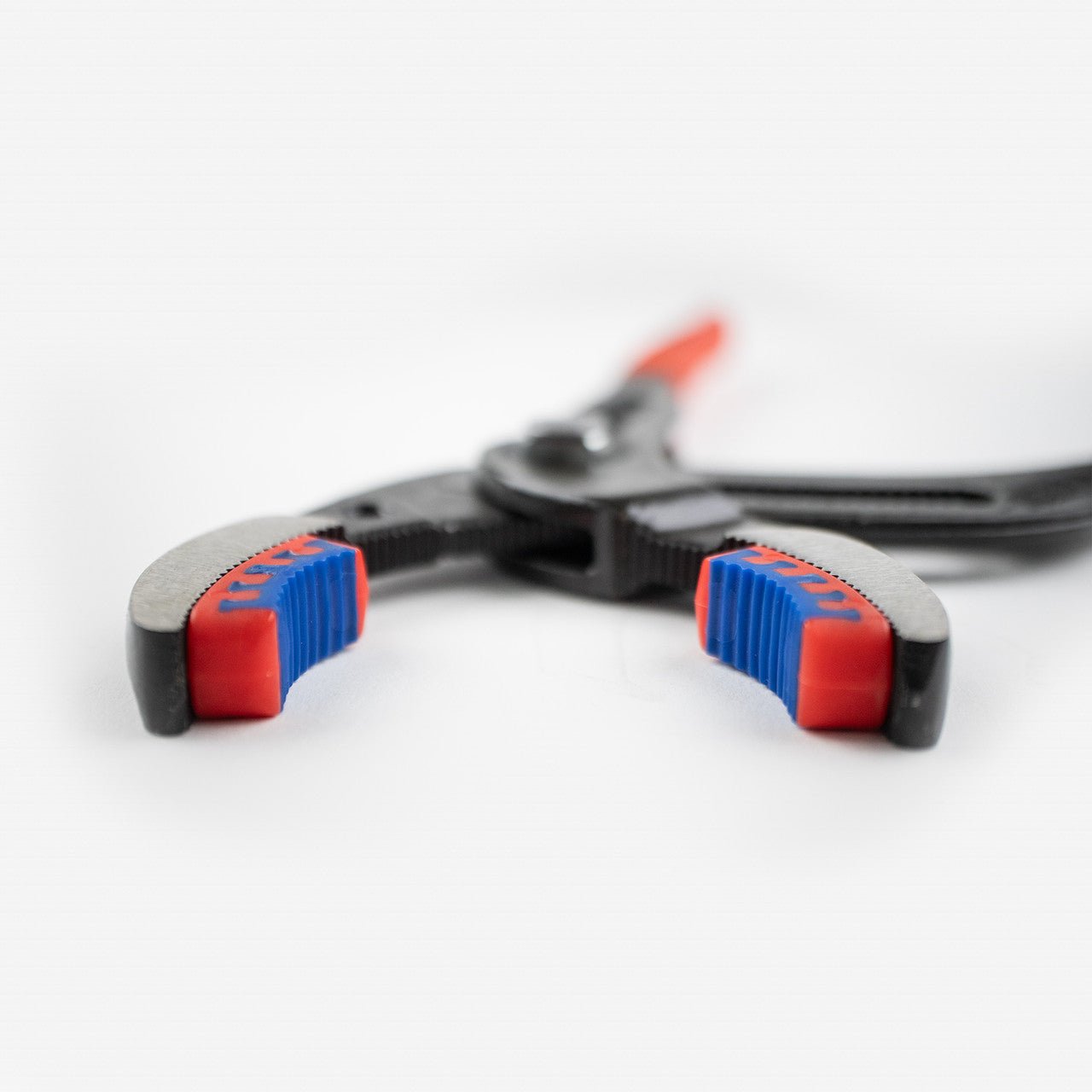 Knipex 10" Pipe Gripping Pliers w/ Replaceable Plastic Jaws for Tube Fittings and Connectors - 8111250 - KC Tool