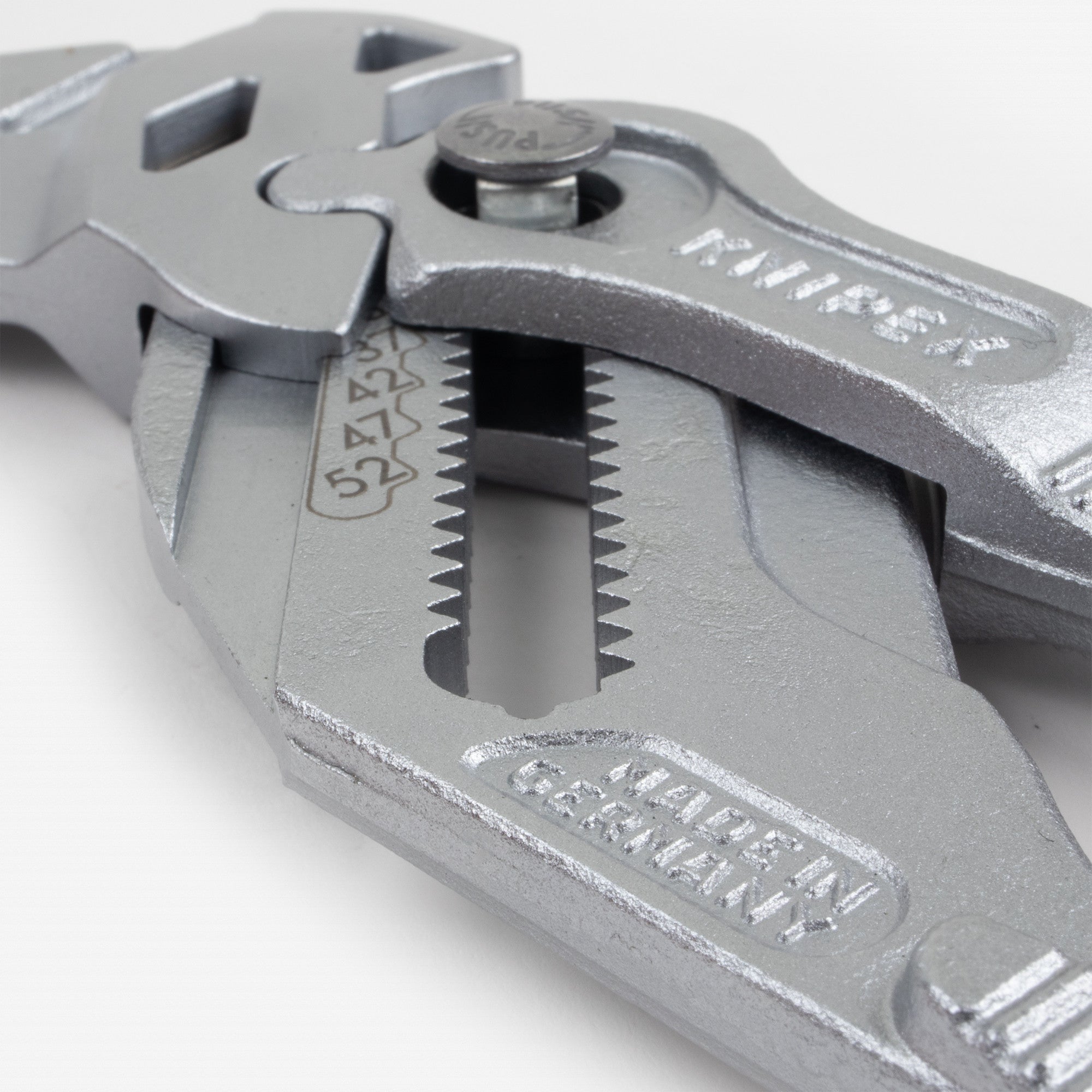 Knipex 10" Pliers Wrench - Chrome MultiGrip - 8605250 - KC Tool