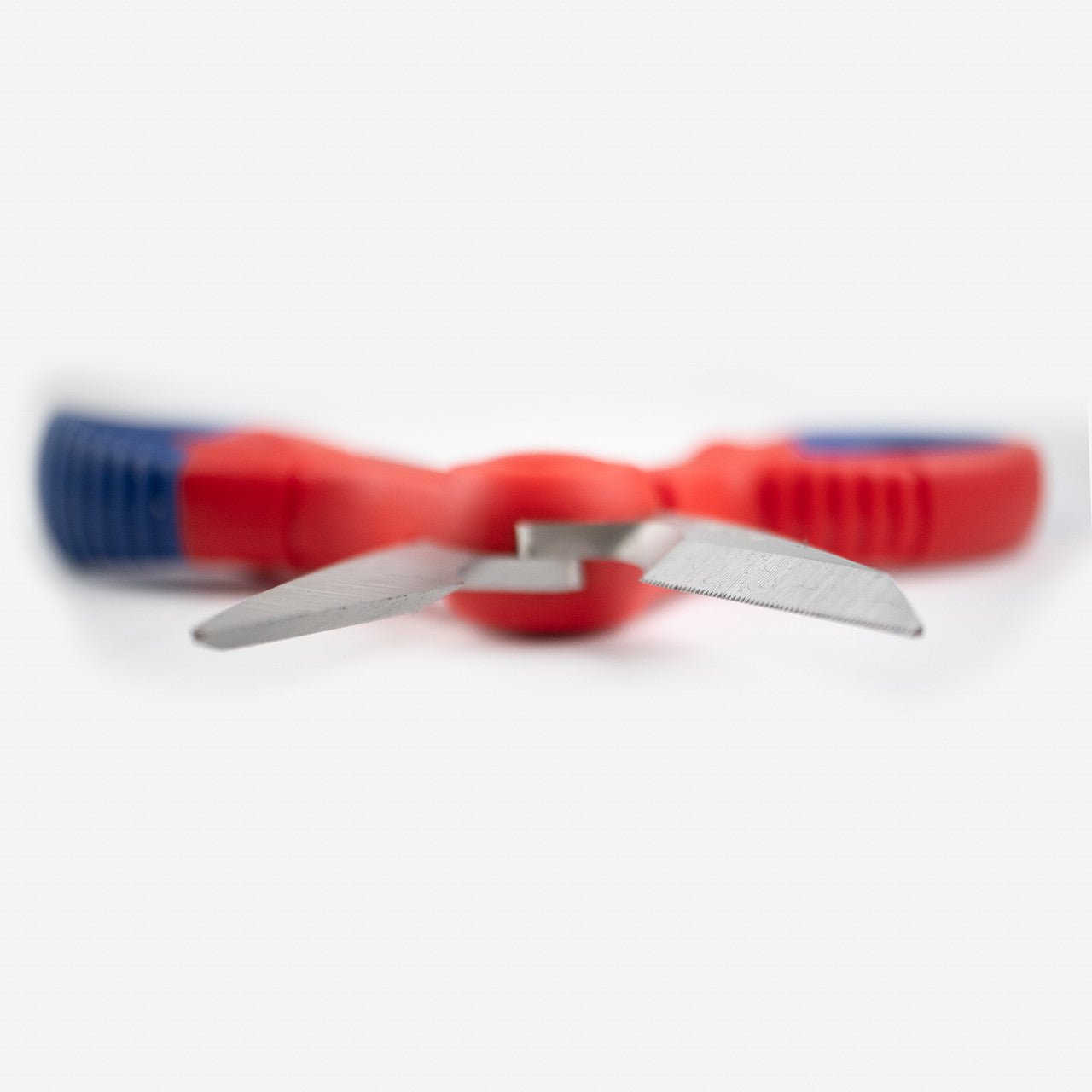 NEIGHBORHOOD SRL. CUTTER /S−TOOL Klein Tools MC Cable Cutter in the Cable Cutters department at