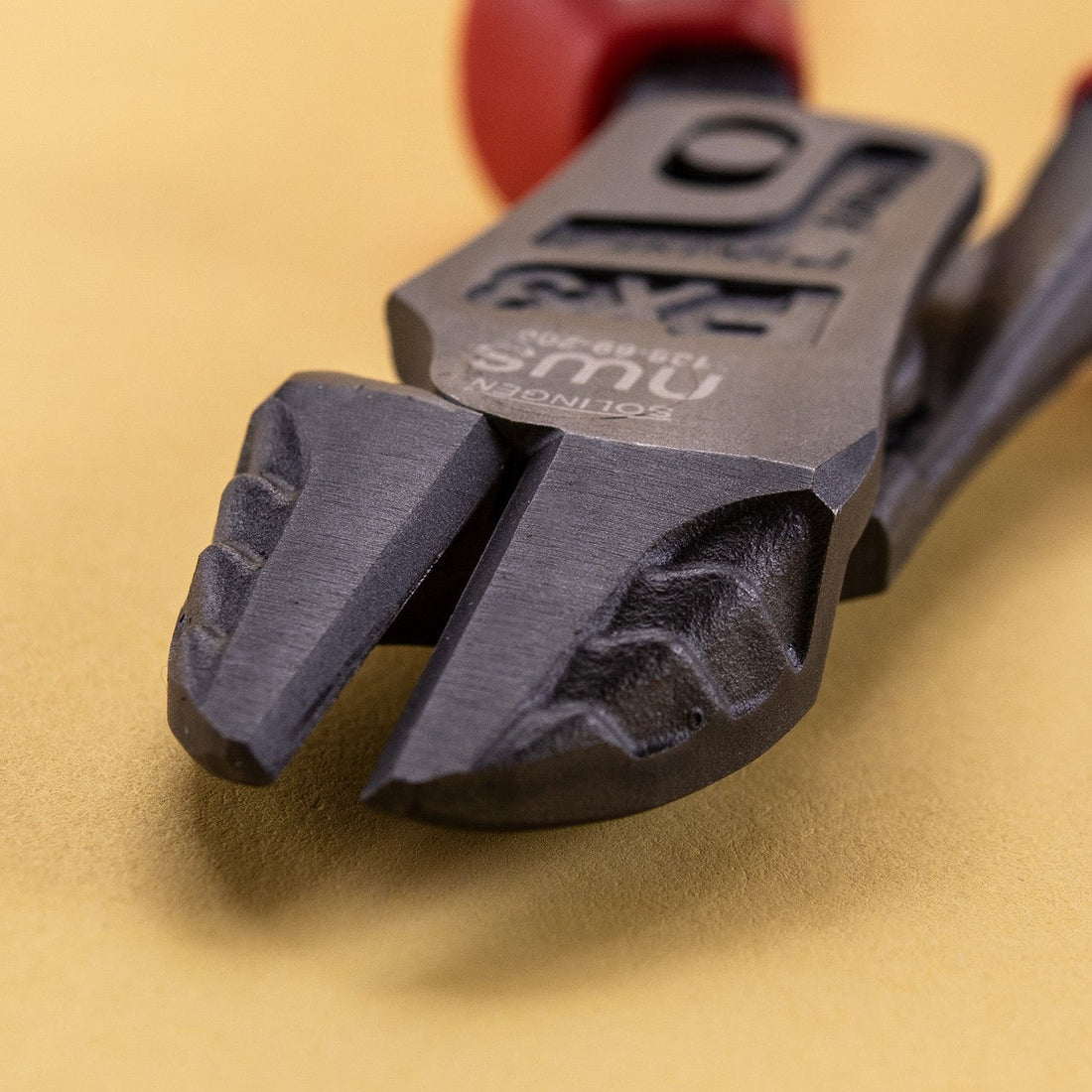 NWS 8" Heavy Duty Lever Side Cutter FantasticoPlus - TitanFinish - SoftGripp, Tethered Attachment - N-138-69-200 - KC Tool