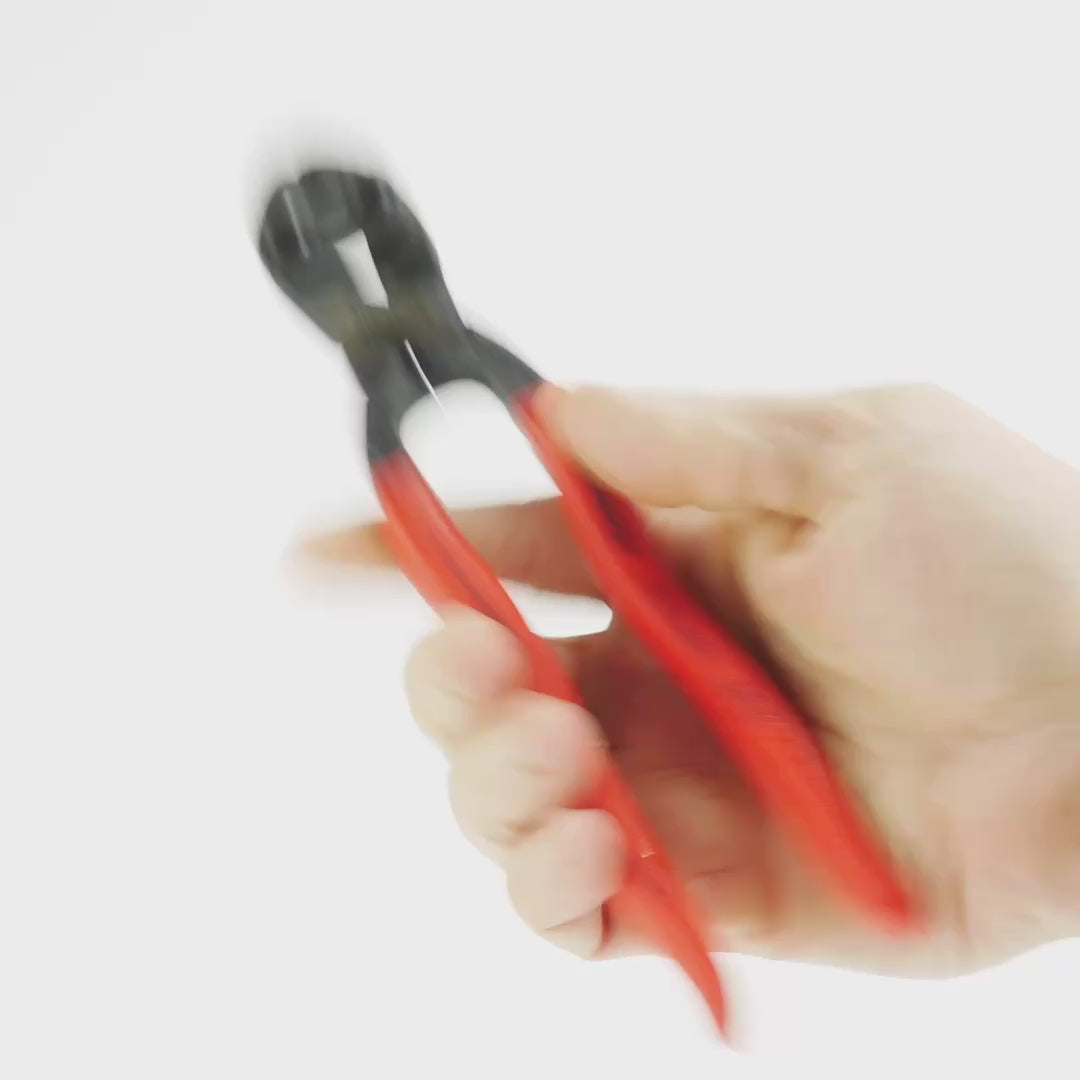 Load video: Knipex 8" Cobolt Fencing Compact Bolt Cutters - Plastic Grip