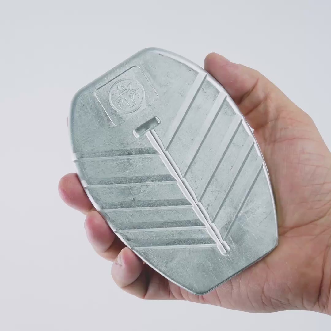 Load video: Ox Head OX 43-0510 Aluminum chainsaw cutting and felling wedge