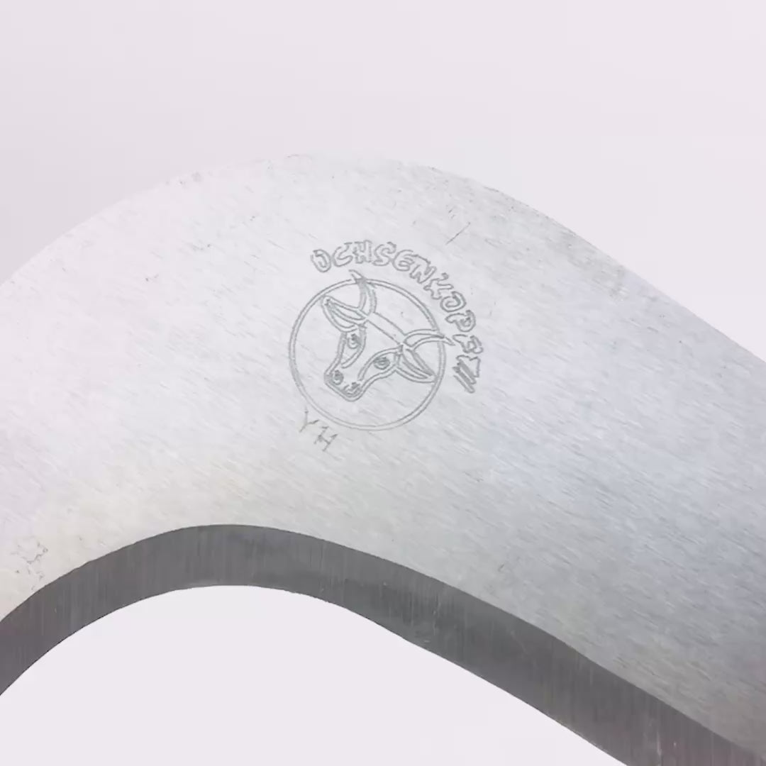 Load video: Ox Head OX 252 K-0500 Gertl, Swiss Pattern with Plastic Handle, 640g