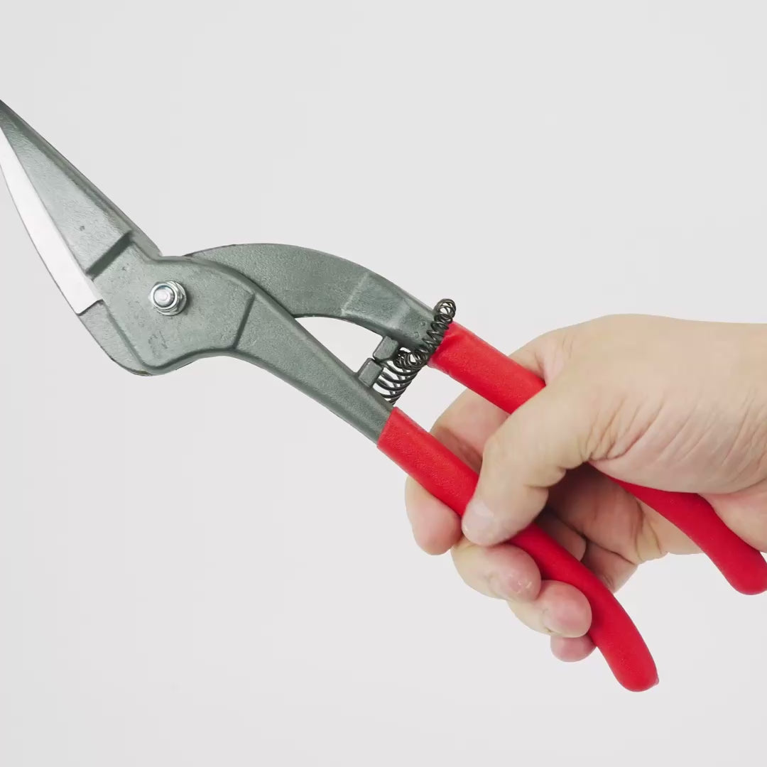 Load video: NWS 12" Pelican Tin Snips - Atramentized - Plastic Grip
