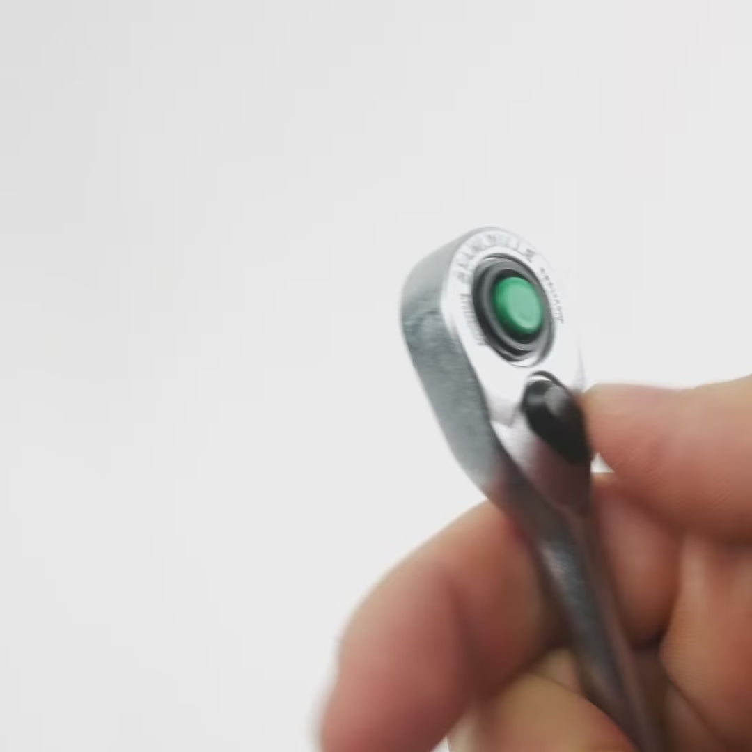 Load video: Stahlwille 415QRL N QuickRelease Reversible Ratchet, 1/4" Drive