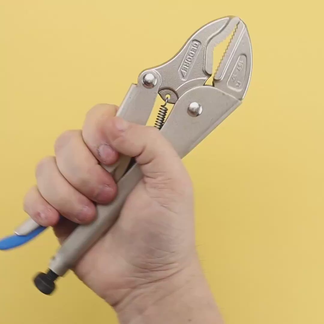 Load video: Gedore 137 10 Grip wrench 10"