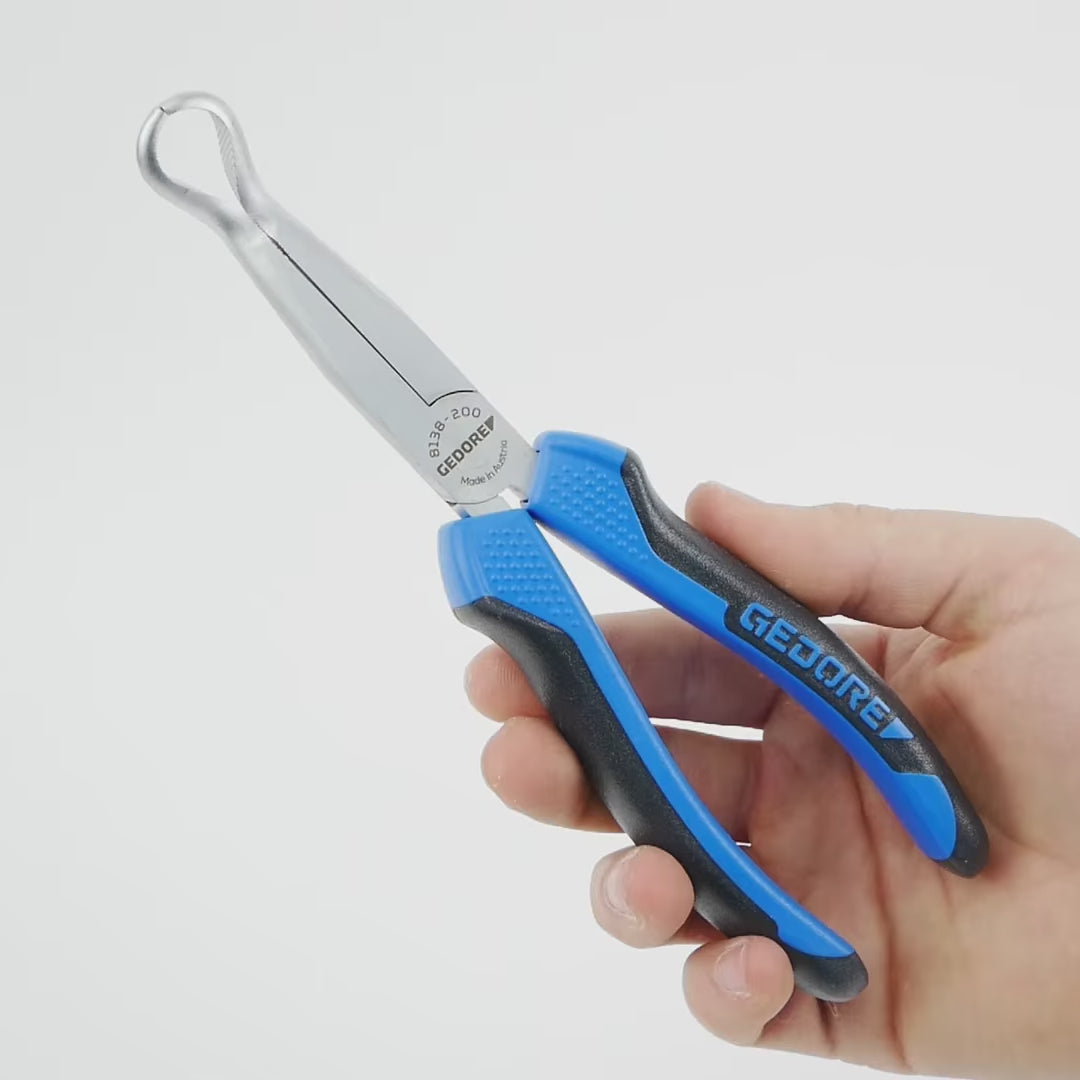 Load video: Gedore 8138-200 JC Mechanics pliers, without wire cutter, 30 degree angled 200 mm