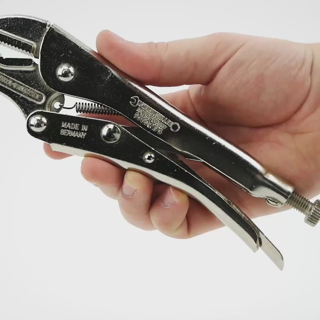 Load video: Stahlwille 6563 Universal Self Grip Wrench, 175 mm
