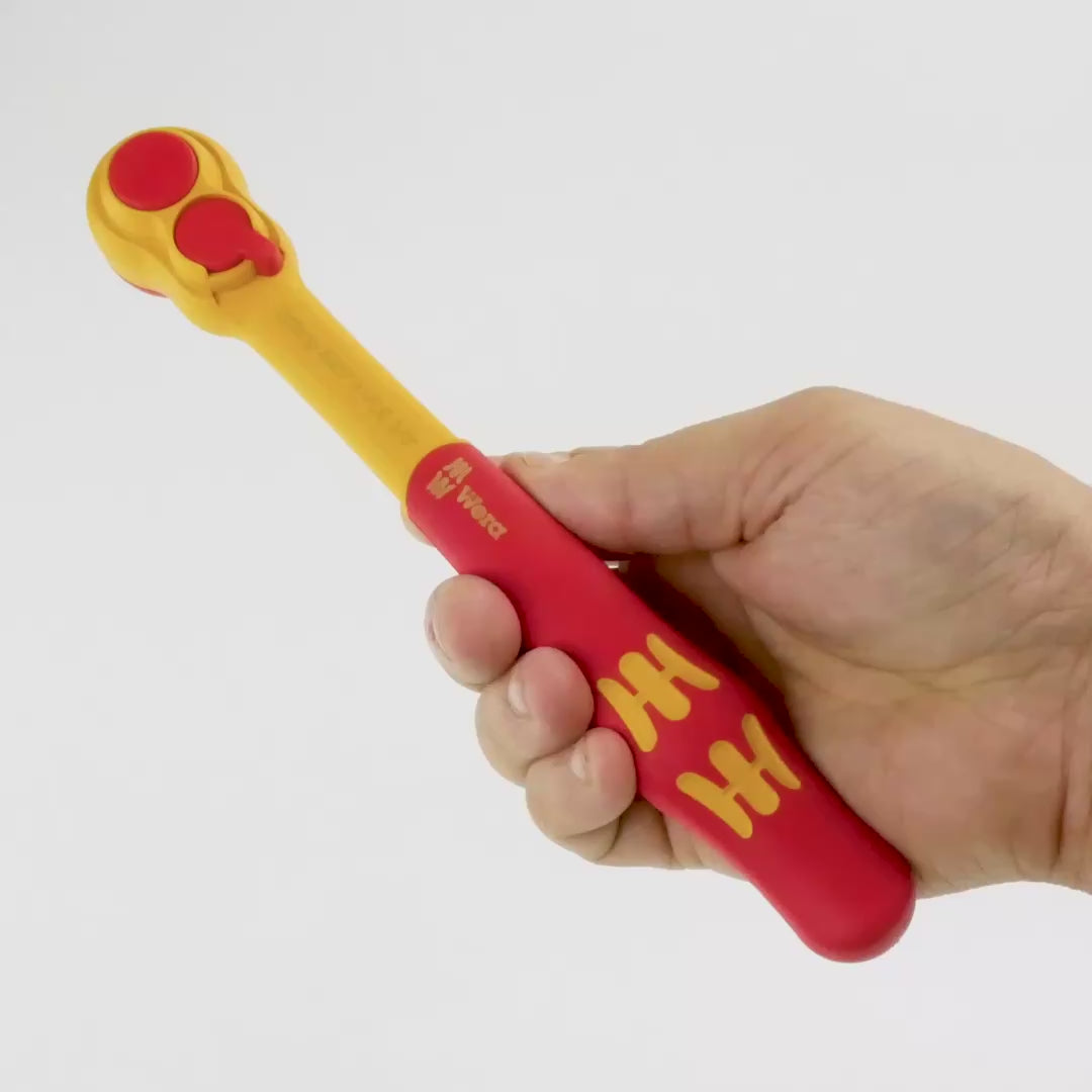 Load video: Wera 004966 VDE Zyklop Ratchet with Switch Lever 3/8" Drive, Insulated