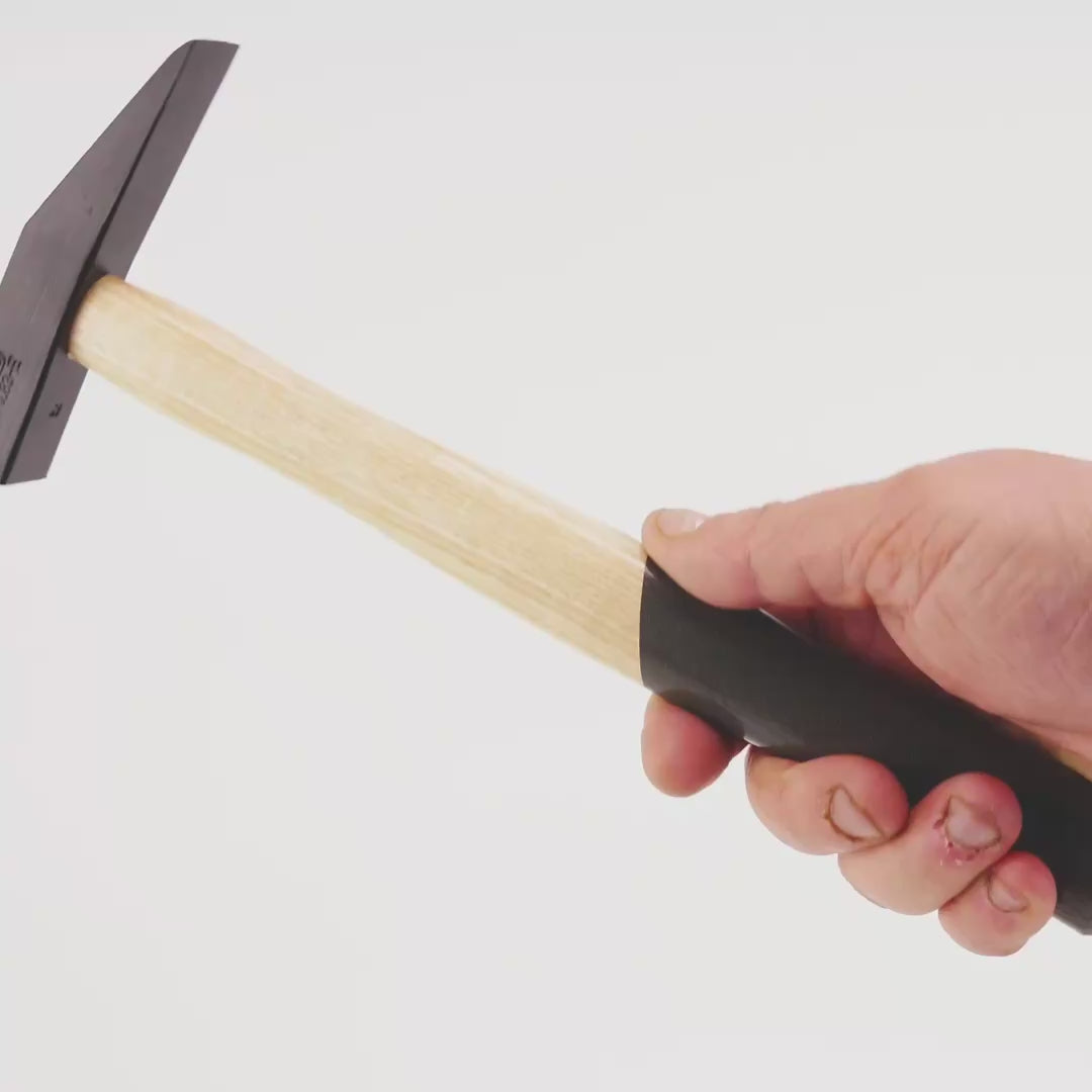 Load video: Picard 83 Potters' Hammer with Ash Handle, 300g