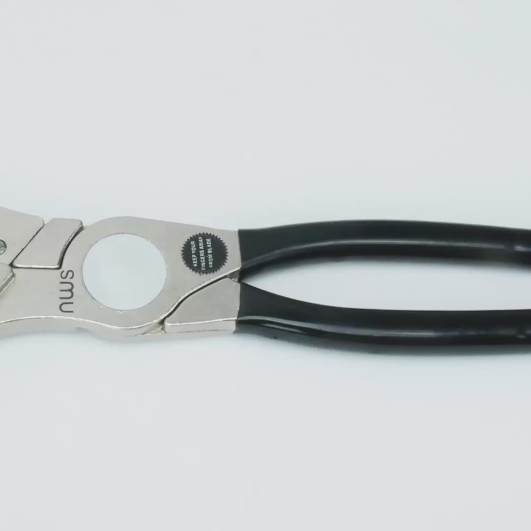 Load video: NWS 394-1-240 9.75" Hose Cutter