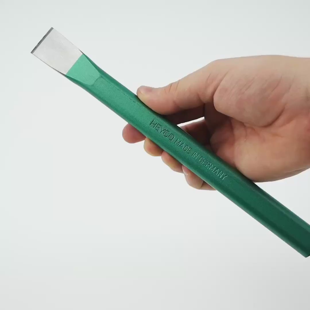 Load video: Heyco Stone Chisel with Non-spreading Safety Head, Flat Oval, 250 x 26mm