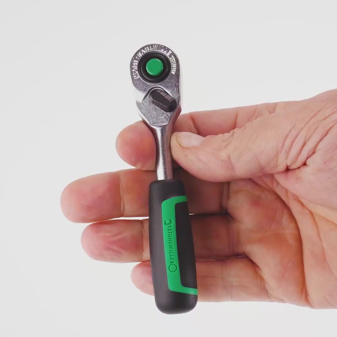Load video: Stahlwille 415QR N QuickRelease Ratchet, Fine Tooth, 1/4" Drive