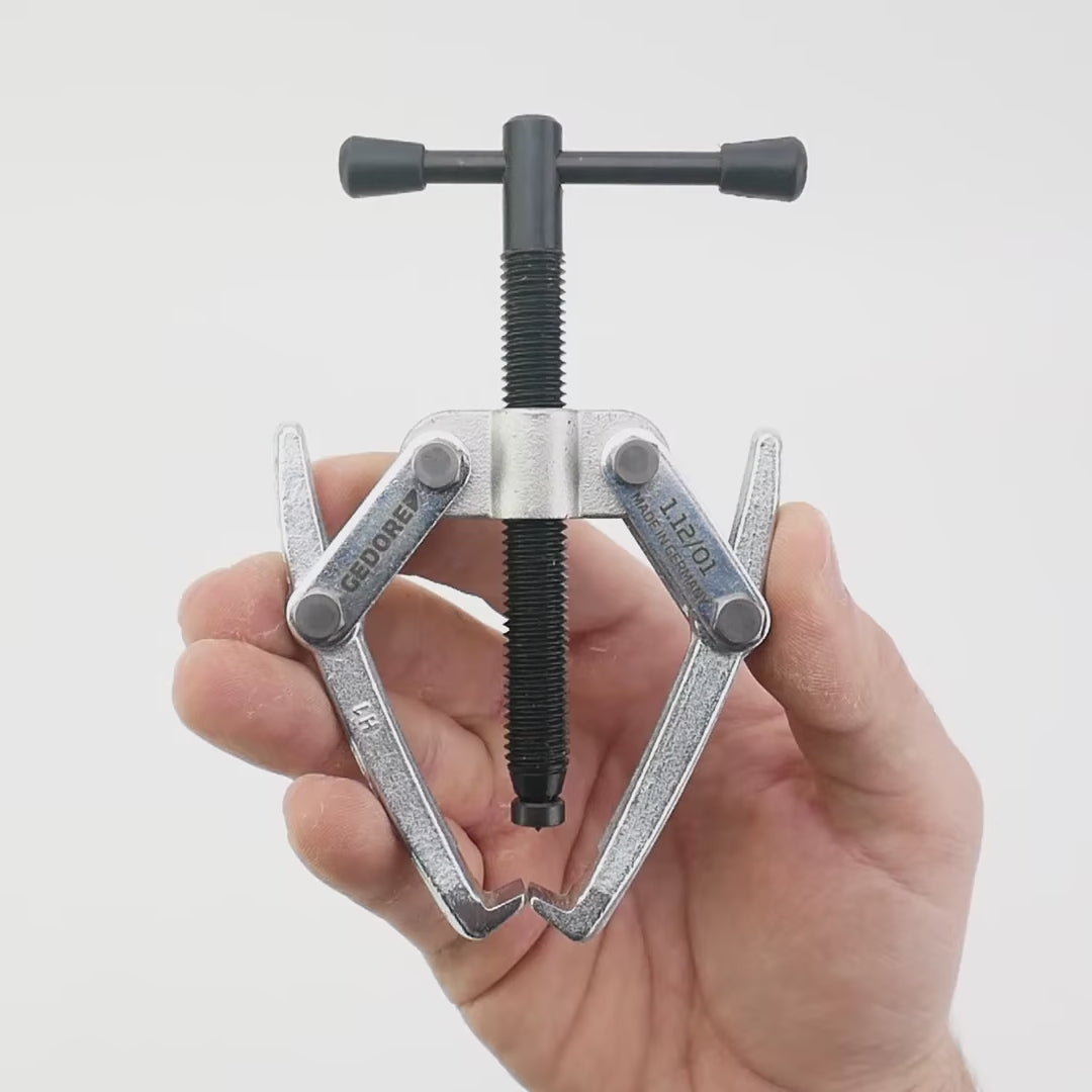 Load video: Gedore 1.12/01 Battery-terminal puller, 2-arm pattern 60x60 mm