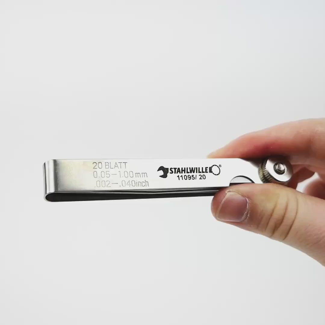Load video: Stahlwille 11095/20 Precision Feeler Gauge, Metric, 0.05 - 1.00 mm