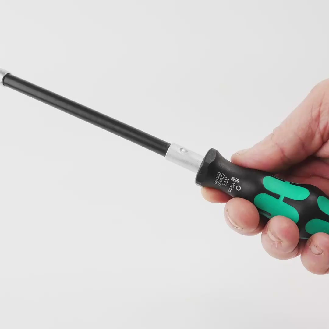 Load video: Wera 028150 Flexible Shaft Nut Driver, 7mm