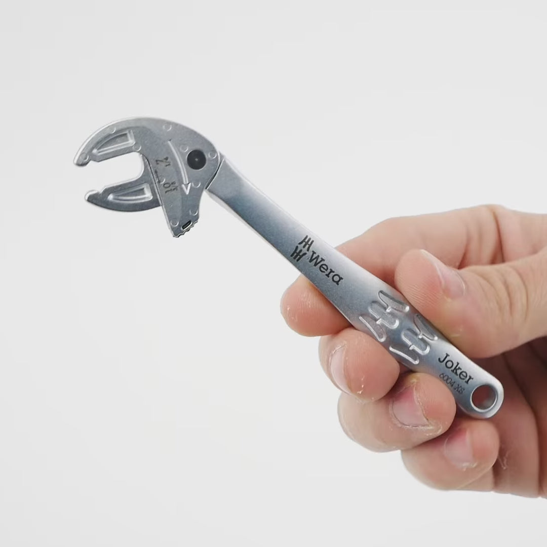 Load video: Wera 020099 Joker 6004 Self-setting Wrench, Extra Small