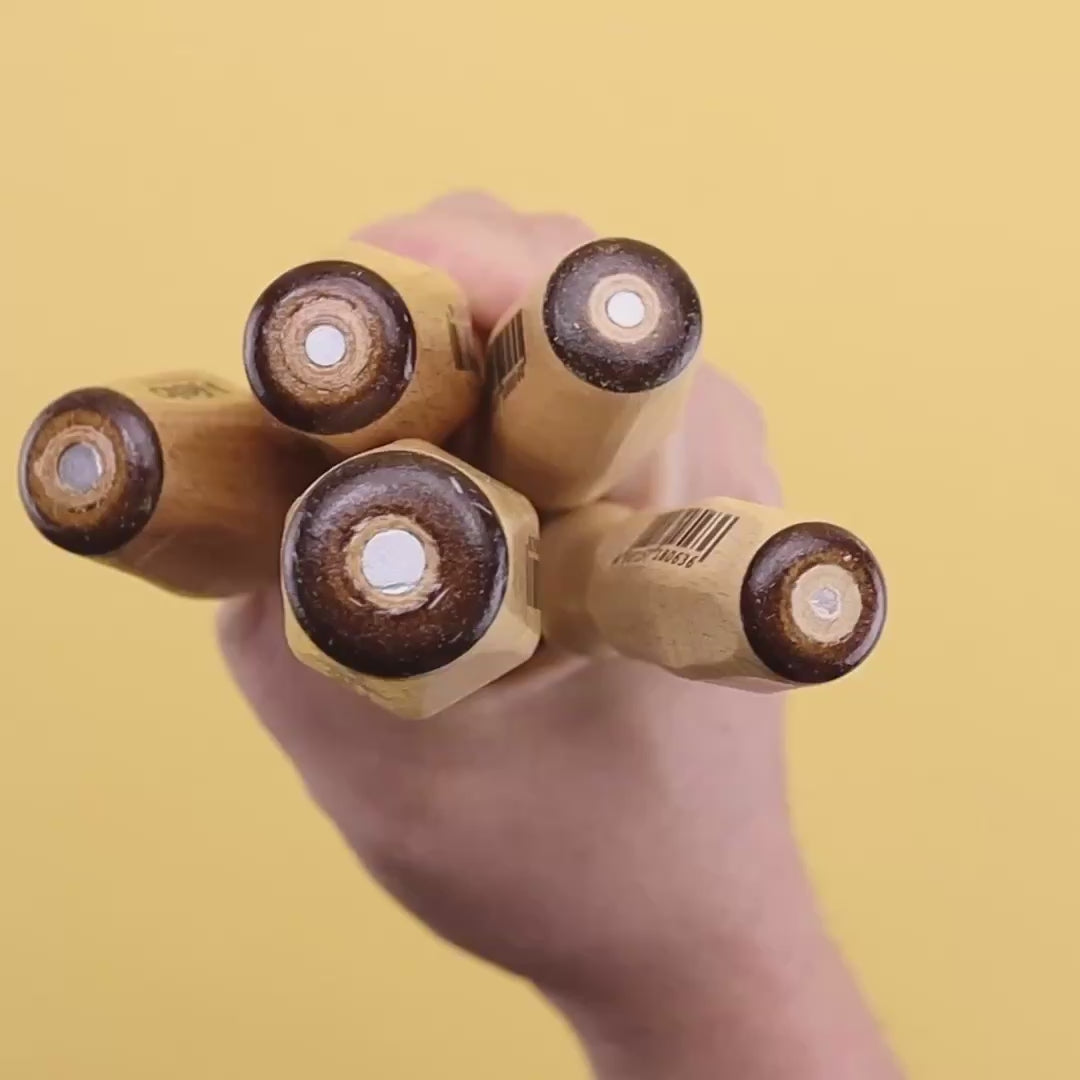 Load video: Felo Wood Handle Slotted &amp; Phillips Screwdriver Set, 5 Pieces