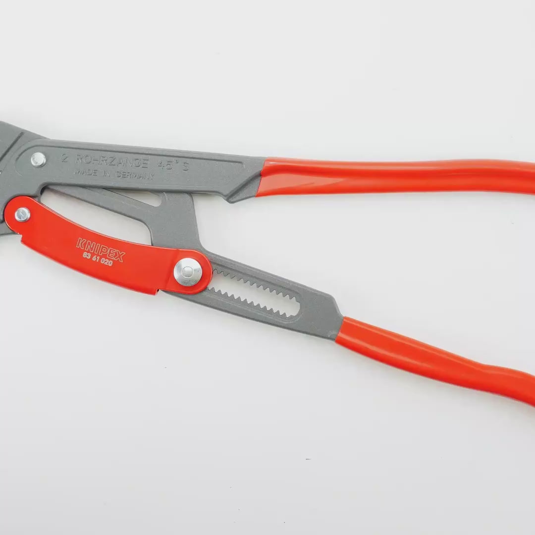 Load video: Knipex Pipe Wrench S-Type 22" w/ Fast Adjustment and Coated Handles