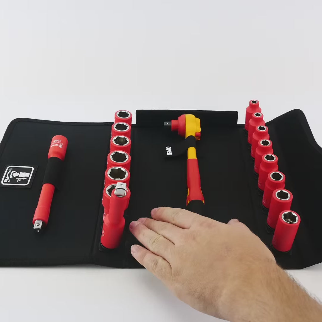 Load video: Wera 004970 8100 SB VDE 1 Zyklop Insulated Ratchet Set, 3/8" Drive w/ Switch Lever - Metric