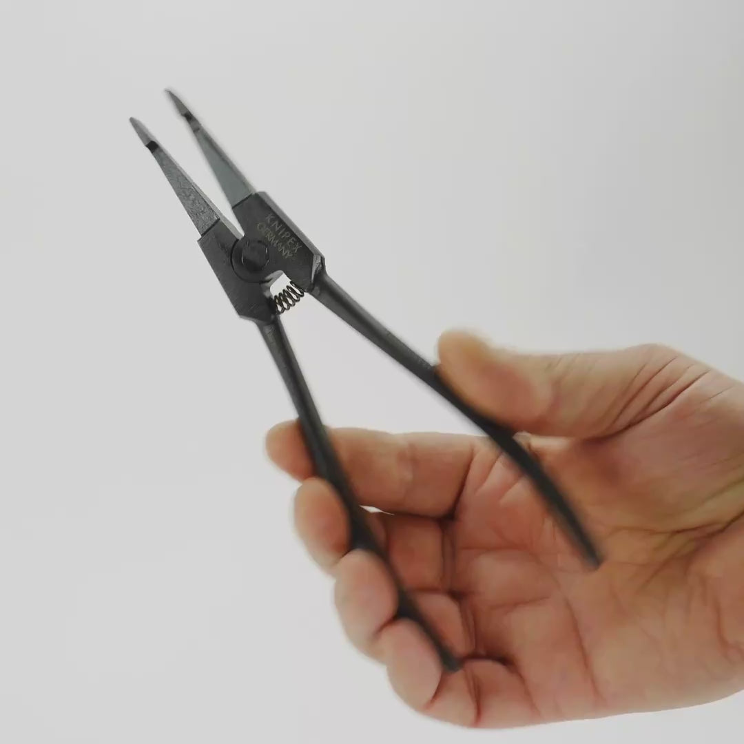 Load video: Knipex Special Retaining Ring Pliers for retaining rings on shafts