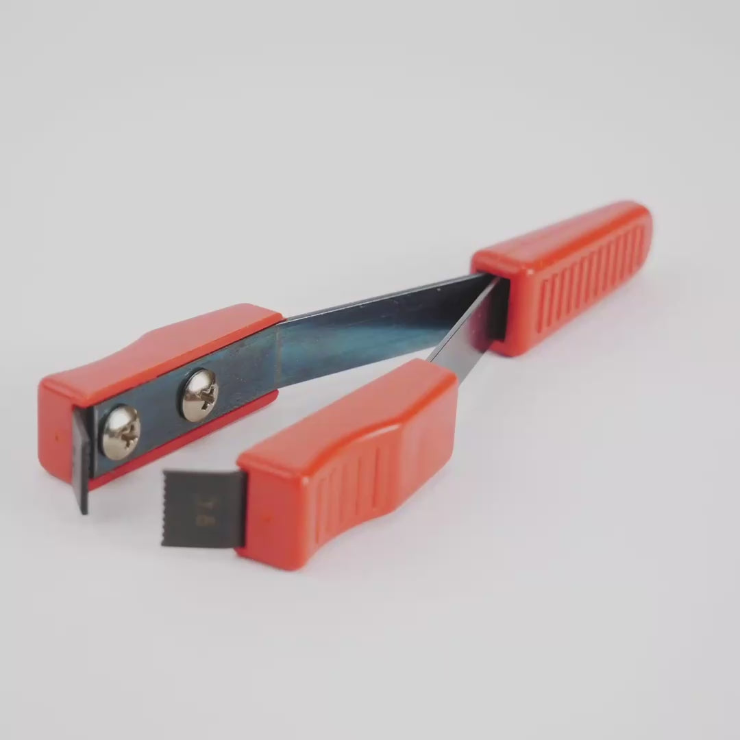 Load video: Knipex Stripping Tweezers for Enamel-Coated Wire