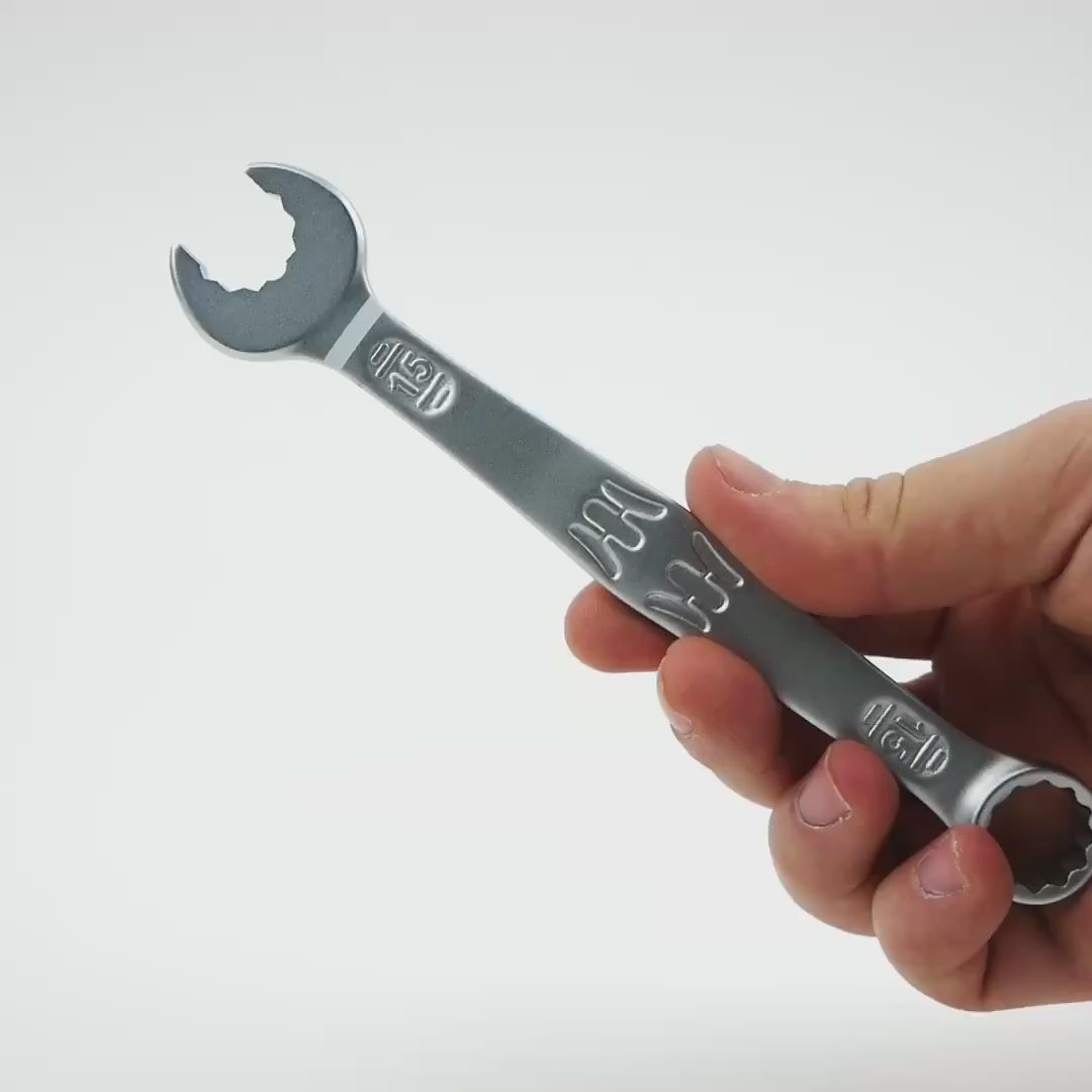 Load video: Wera 020221 Joker Pedal Combination Wrench - 15mm