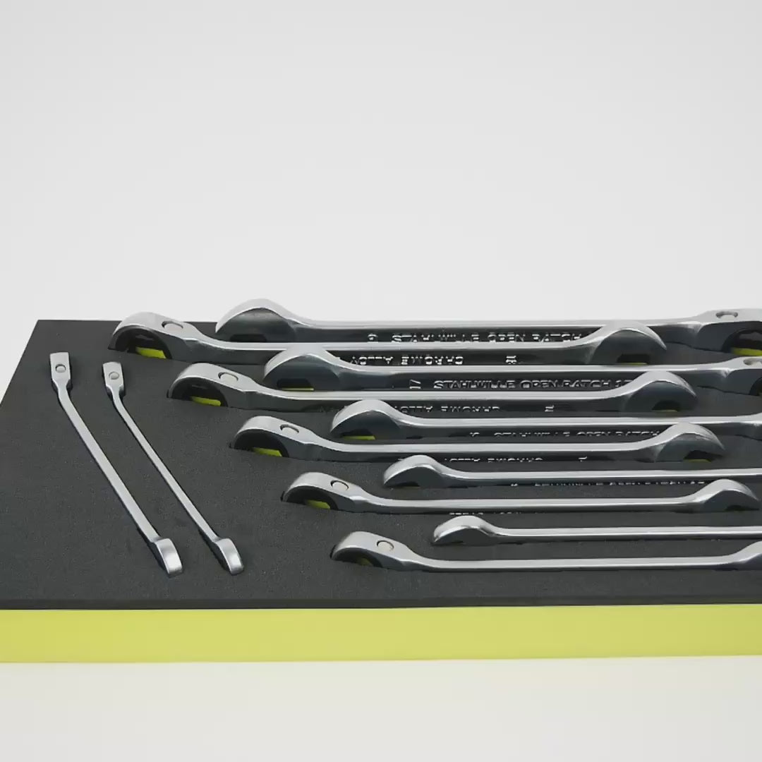 Load video: Stahlwille TCS OPEN RATCH 17/12 Ratcheting Combination Wrench Set, Metric, 8-19mm, 12 Pieces