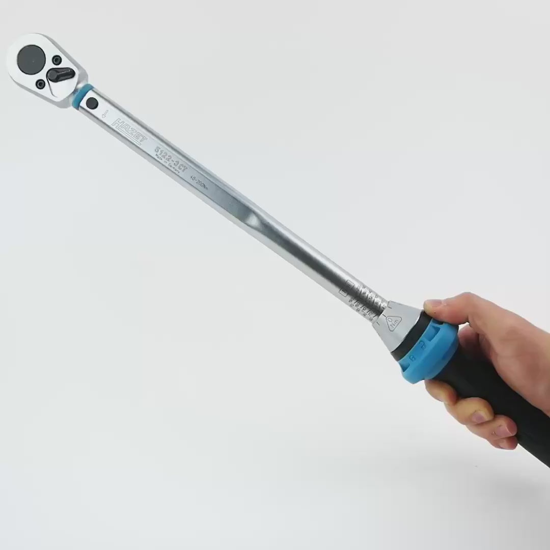 Load video: Hazet 5122-3CT Torque wrench with reversible ratchet 1/2" 40-200 Nm