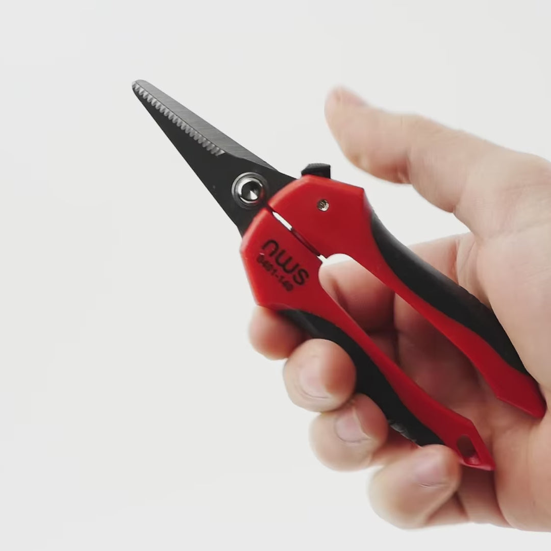 Load video: NWS 5.5" Combination Scissors