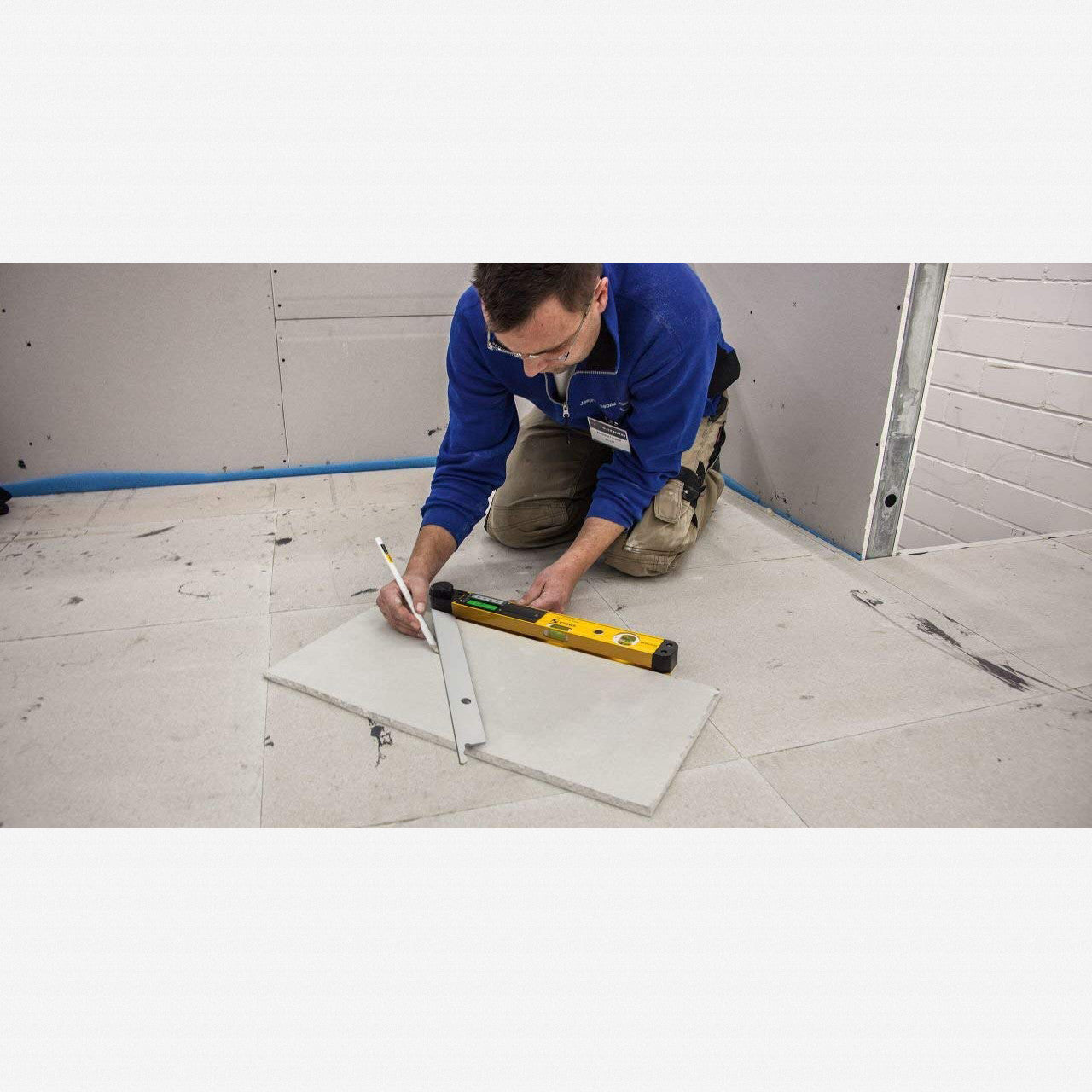 Stabila Tech 700DA Digital Electronic Angle Finder, 32" - SA39032 - KC Tool
