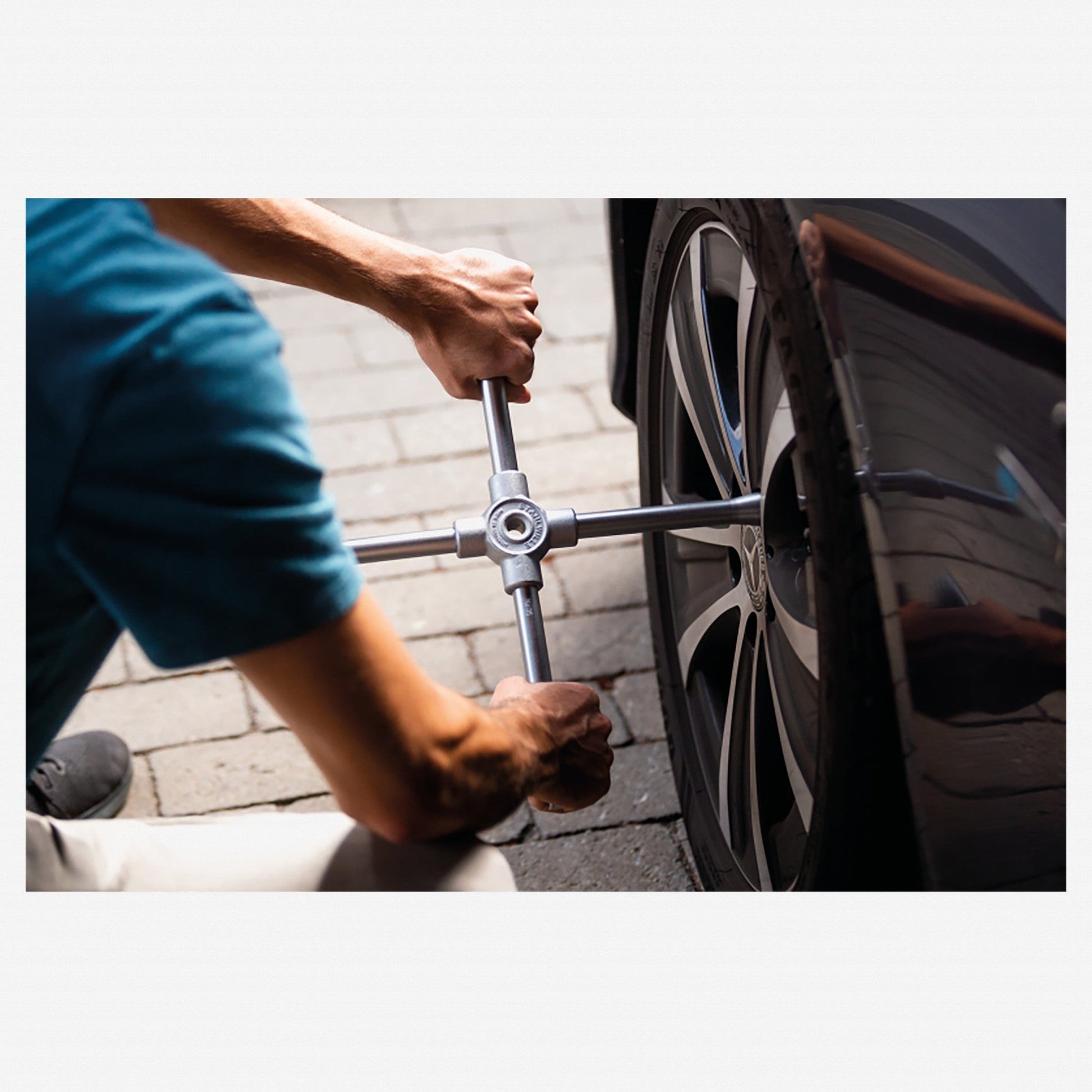 Stahlwille 34c Four-way Lug Wrench, 24, 27, 32mm, 3/4" Square - ST43030005 - KC Tool
